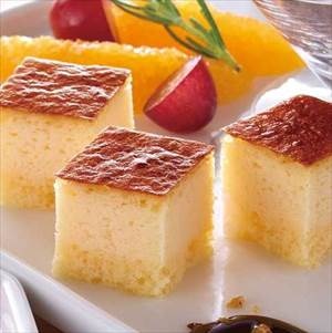 【業務用・食材】カット済ベイクドチーズケーキ　３２３ｇ（４９個）
