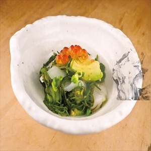 【業務用・食材】海藻惣菜　味付めかぶ　わさび風味（冷凍）　４００ｇ