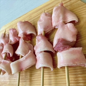 【業務用・食材】国産　豚くつべら串　１６ｇ　１６ｇ×２０本