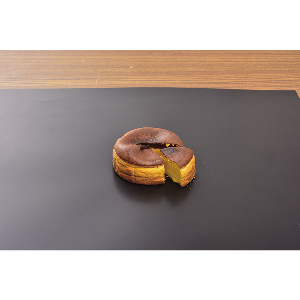 南瓜のバスク風チーズケーキ　２６０ｇ