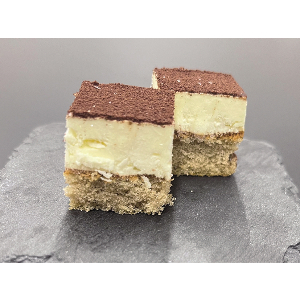 ＨＩＴＯＫＵＣＨＩ　ＣＡＫＥ　ＪＡＮ付ティラミス　３６カット　３００ｇ